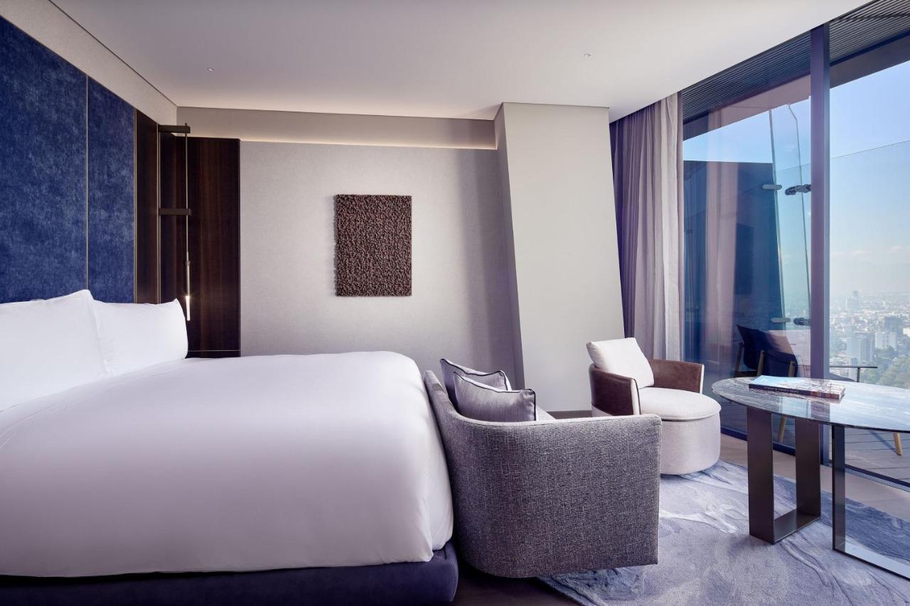Deluxe King Room with Park View - Club Lounge Access,1622949371:JPEG