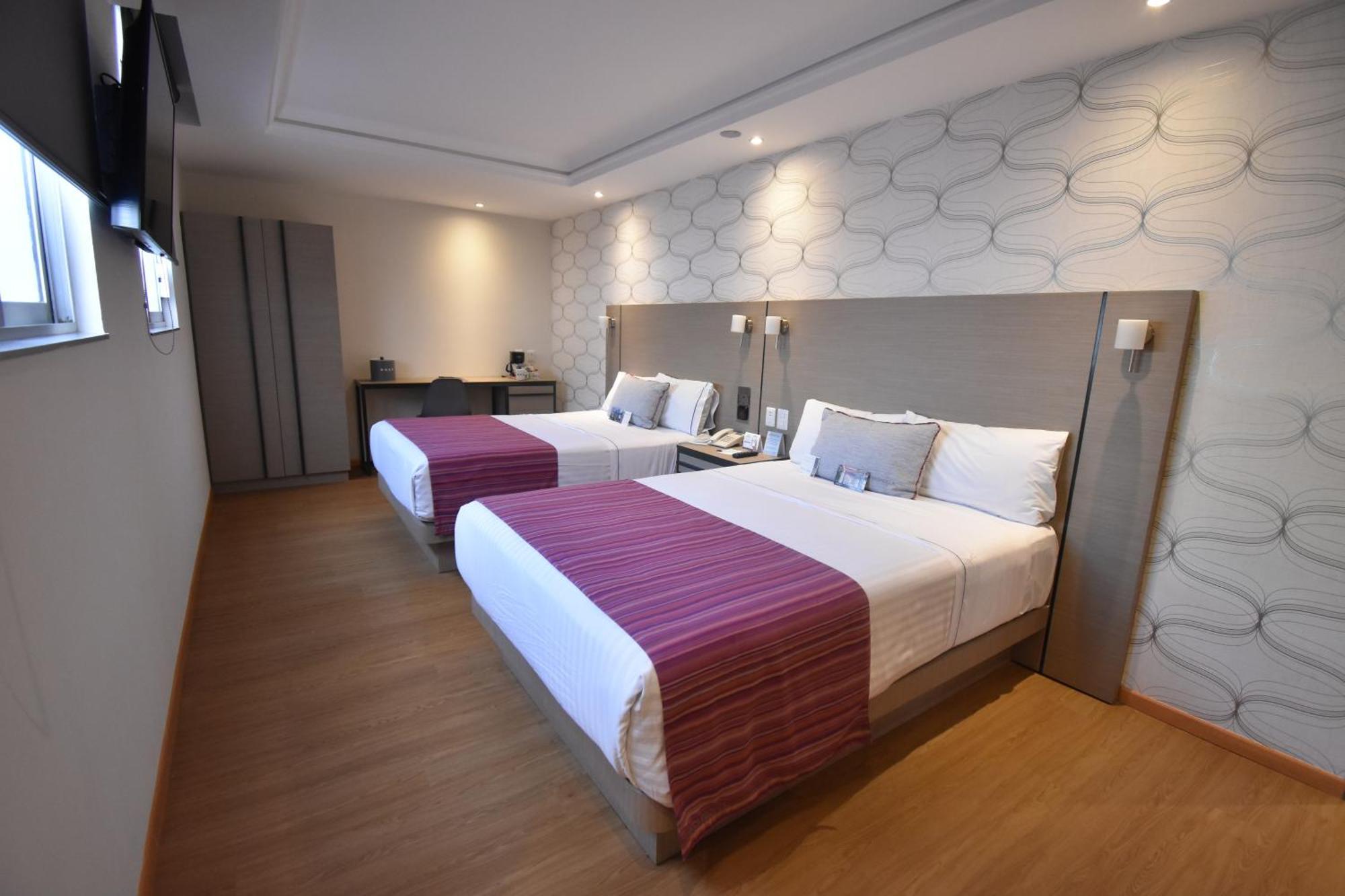 Junior Suite,1555829785:JPEG